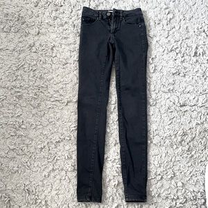 black low wasted skinny jeans
